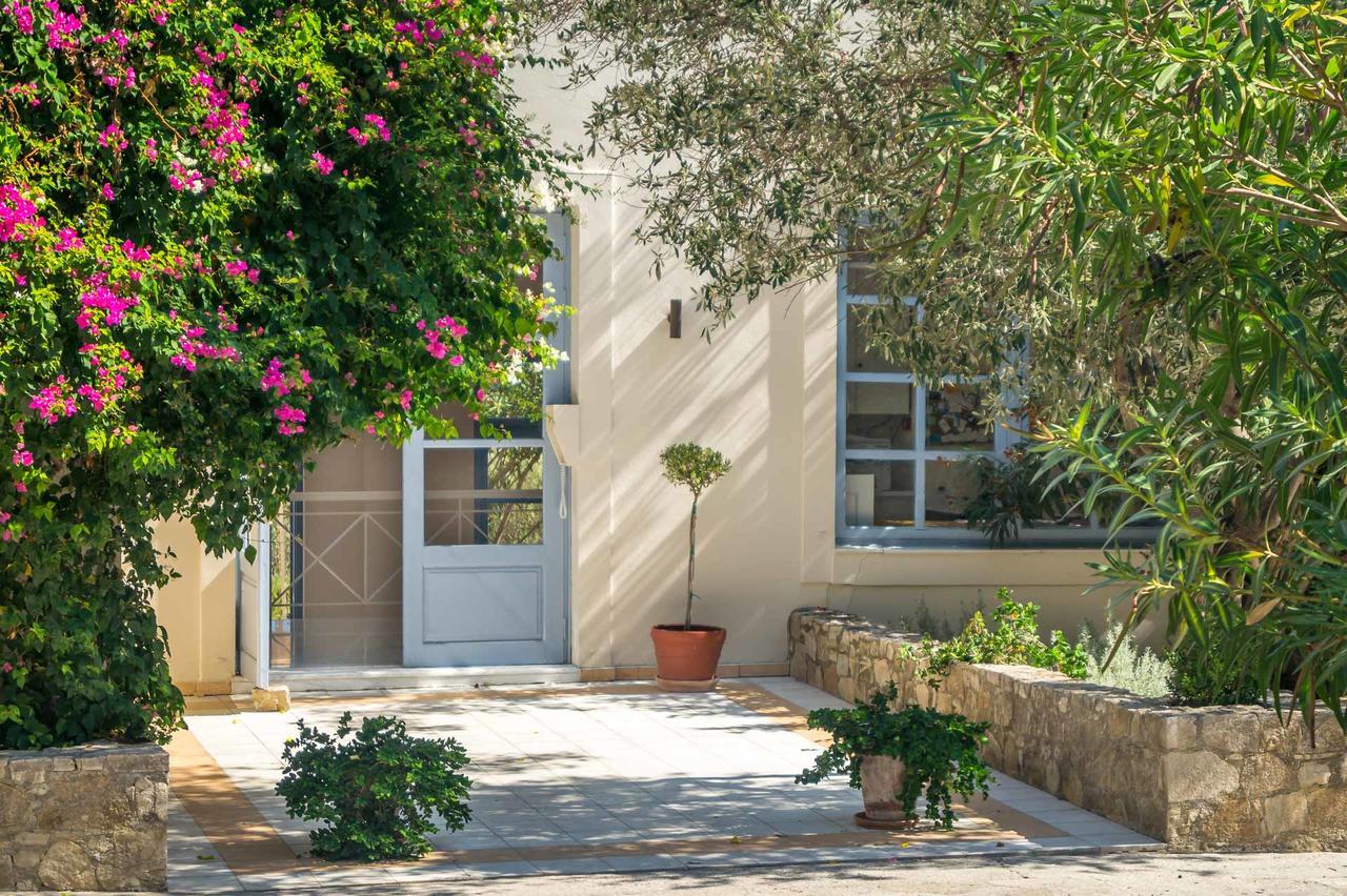 Armonia Bay Hotel كوكاري المظهر الخارجي الصورة